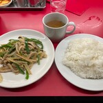 南海飯店 - 日替定食青椒肉絲ライス大