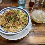 無冠 - 牡蠣スープ付き汁なし担々麺(大盛り) ¥800(➕¥150)