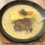 &スリランカTOKYO - 豚肩ロースステーキカレー ハーフ(2辛)