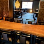 あなご飯 津田 - 店内 テーブル席