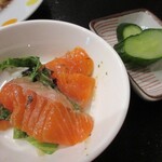 ひよの - サーモンマリネ、きゅうり浅漬け