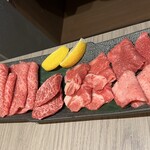 渋谷焼肉 かみ山 - 綺麗なサシやなぁ