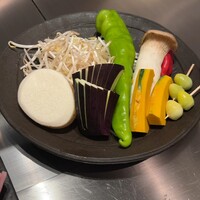 神戸 鉄板ステーキ いわさき - かぼちゃや長芋も丁寧に面取りされています