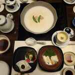 梅の花 太宰府別荘 自然庵 - 湯葉のしゃぶしゃぶの一部