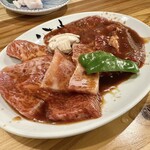 黒毛和牛ホルモン大衆焼肉しんすけ - 