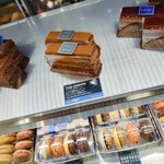 ジャン＝ポール・エヴァン - ドウシャ・ピスターシュ