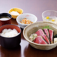 炭火焼　鰹のたたき定食