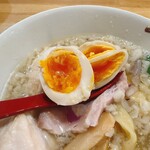手打ち正麺 Hachimitsu - 