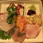 おでんとお蕎麦居酒屋 じんべえ - 