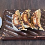 AKIHA麺屋 粋翔 - 今日も餃子3個。