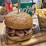 BURGER'YA - 料理写真:ORIGINAL BURGERセット\1,450