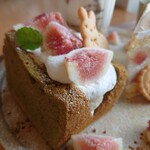 カフェ プランタン - いちじくシフォンサンド(抹茶)