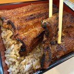 炭焼うなぎ 加茂 - 大ぶりなうなぎだが、大味ではない