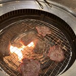 焼肉食べ放題 ぷるぷるホルモン - 