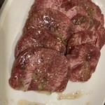 焼肉食べ放題 ぷるぷるホルモン - 