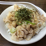 太陽軒 - 肉丼