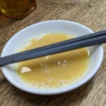 豚の味珍 - スタッフが作ってくれた美味しいタレ☝️