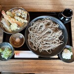 お蕎麦 結 - 料理写真:十割天盛り大盛＋鬼おろし