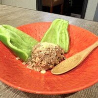 焼肉とみ 横浜関内店 - ピーマンとひき肉