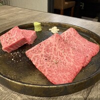 焼肉とみ 横浜関内店 - シャトーブリアンとイチボ