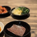 焼肉 ジャンボ - 