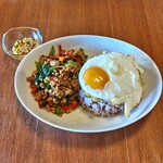 Samrup - パッガパオライスムーサップ