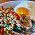 Samrup - パッガパオ