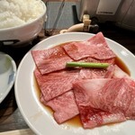 アリラン飯店 - 