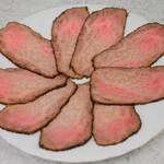 海老沢精肉店 - 牛丸焼き激うま～！※牛タタキ