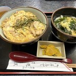 手打ちうどん　芭蕉 - 親子丼