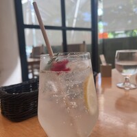TOOTH TOOTH GARDEN RESTAURANT - 