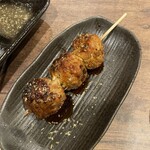 Sumibi Yakitori Sumisumi Midori Ten - Tsukune Skewers, JPY 280