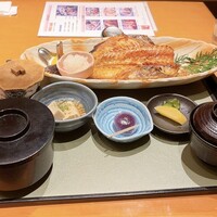 大山鶏と鮮魚 居酒屋 まいか - 