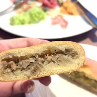Russian Restaurant ROGOVSKI 銀座 - 肉ピロシキ