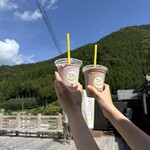 サンキューバナナ - ドリンク写真:いちぢくスムージーとチョコバナナ