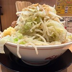 豚山 - 大ぶたダブル(ニンニク、野菜マシマシ、アブラマシマシ)