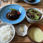つるよし料理店 - ハンバーグ
