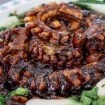 館山美食倶楽部 - 2025.9 揚げ大穴子の大蒜醤油ドラゴン煮込み