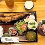 和心庭 カンノ - 料理写真:選べる焼き魚と刺し身定食     ホッケ