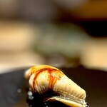 くるますし - アナゴ。 今回は特に特に崩壊寸前系で、持ち上げた瞬間、思わず崩壊するかと思った・・ でも、これくらいなのが口に入れた瞬間、リゾットに変化して旨いんだよなぁ。