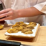 鮨 つぼみ - 見事！！
      今宵の赤ウニも最高レベルなのです♪