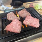 和牛ホルモン 牛とろ亭 - 