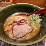 焼きあご塩らー麺 たかはし - 