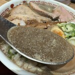 津軽煮干 ひらこ屋 - 特こいくち(特製濃口煮干そば)
