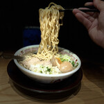 津軽煮干 ひらこ屋 - 特こいくち(特製濃口煮干そば)