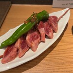 焼肉 グルマンズいとう - 上のは多分、万願寺唐辛子？