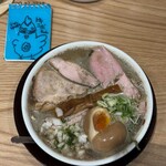 津軽煮干 ひらこ屋 - 特こいくち(特製濃口煮干そば)
