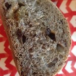 グリドン - 2014年10月：くるみカレンズ(\380)…くるみの粒が小さ目だけど生地が美味しいです