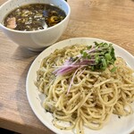 R+ 隠れ家すぎるラーメン屋 - 