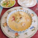 グルマン - 料理写真:Aランチ「白身魚(ムース詰)オーブン焼き　小海老入クリームソース」